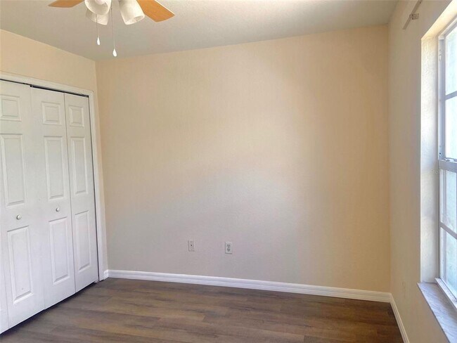 Building Photo - 5771 Sabal Trace Dr