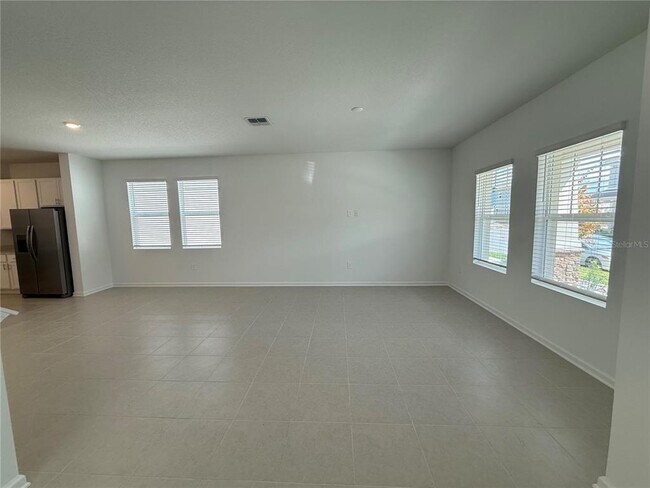 Building Photo - 734 Honeyrock St