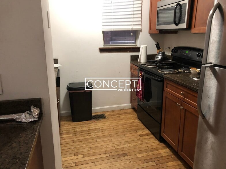 Building Photo - 10 Parker Hill Ave