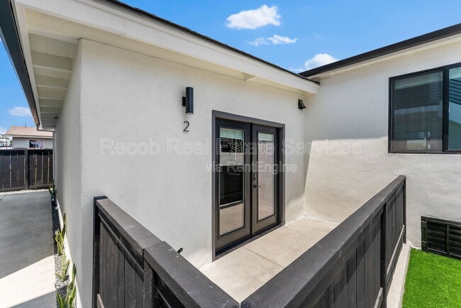 Building Photo - 2722 Nye St