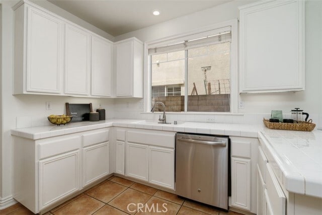 Building Photo - 570 Shadow Ln