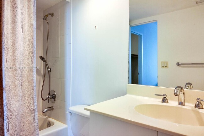 Building Photo - 3000 S Ocean Dr