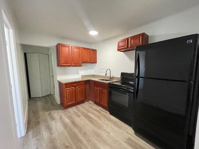 Building Photo - 754 Date Palm Dr