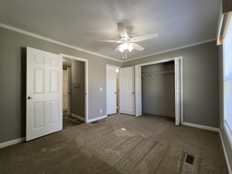 Building Photo - 53 Sugar Maple Dr