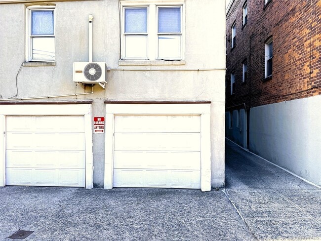 Building Photo - 48-43 44th St