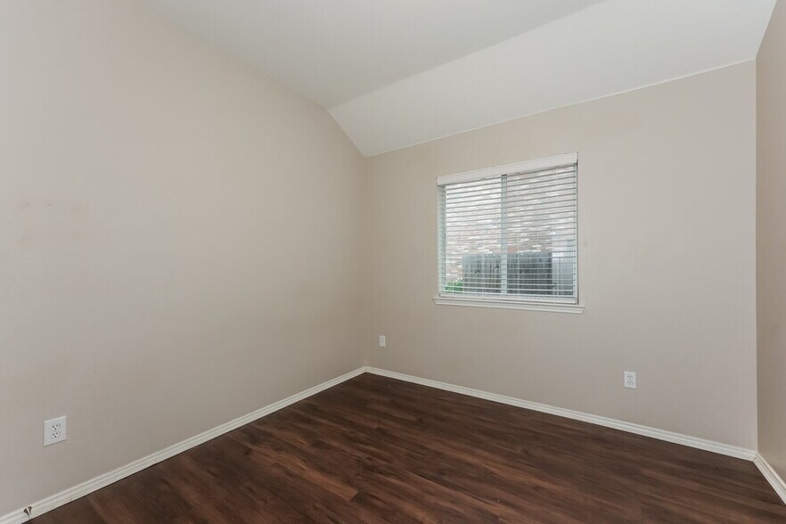 Building Photo - 1016 Winding Creek Dr