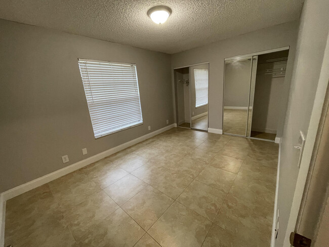 Building Photo - 9173 Tivoli Pl