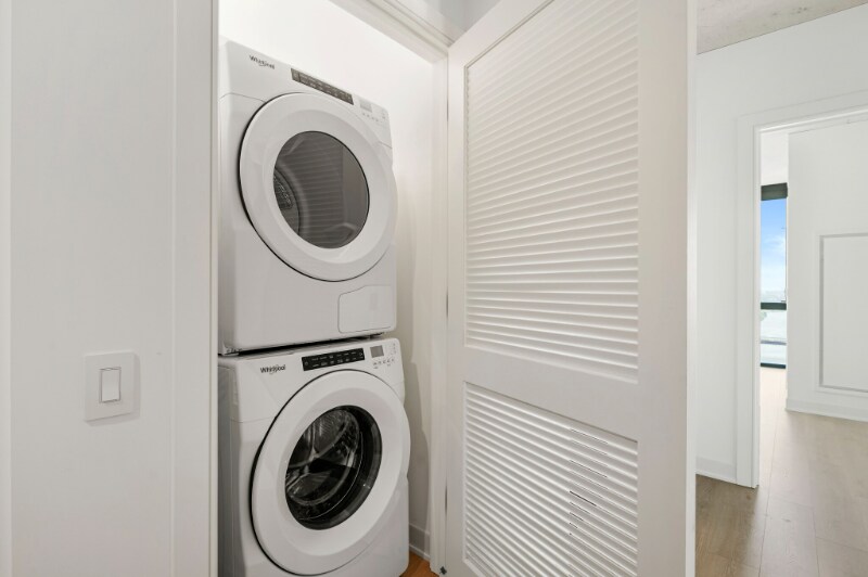 Building Photo - 238 W Polk St