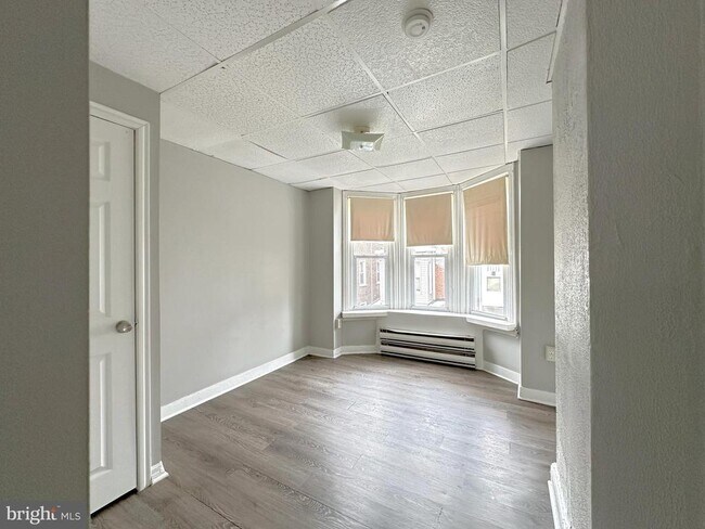 Building Photo - 1718 N Lambert St
