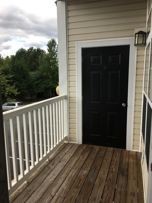 (Door, Water tank room) - 505 Sunset View Terrace SE