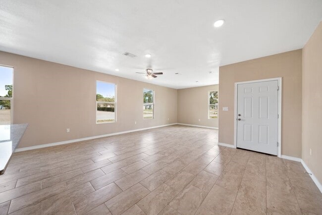 Building Photo - 2286 Bois D Arc St