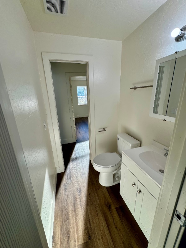 Building Photo - 1134 E Brown St