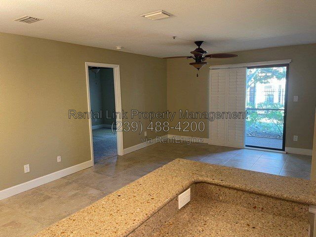 Building Photo - 4024 Crockers Lake Blvd
