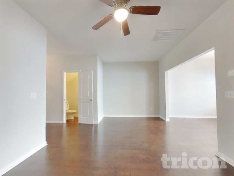 Building Photo - 508 Hickory Leaf Ct