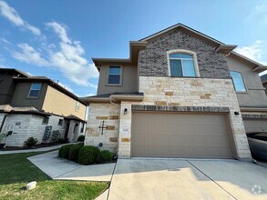 Building Photo - 2880 Donnell Dr