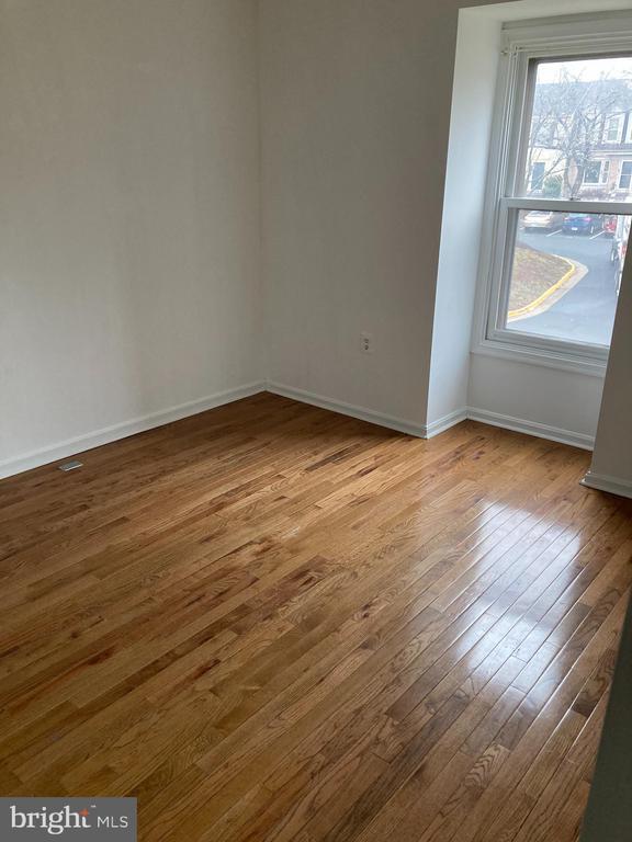 Building Photo - 14193 Royal Oak Ln