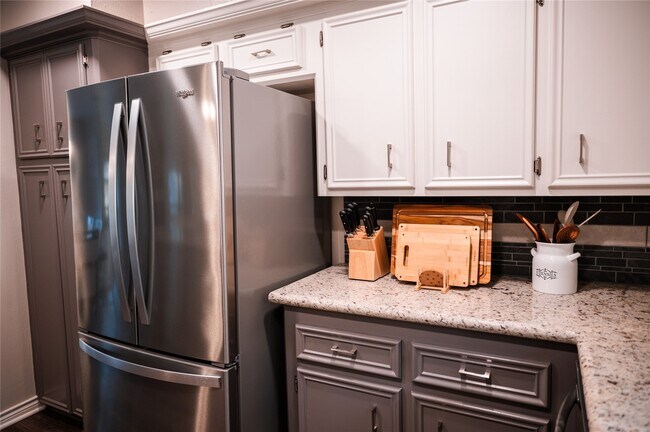 Building Photo - 13011 Lemur Ln