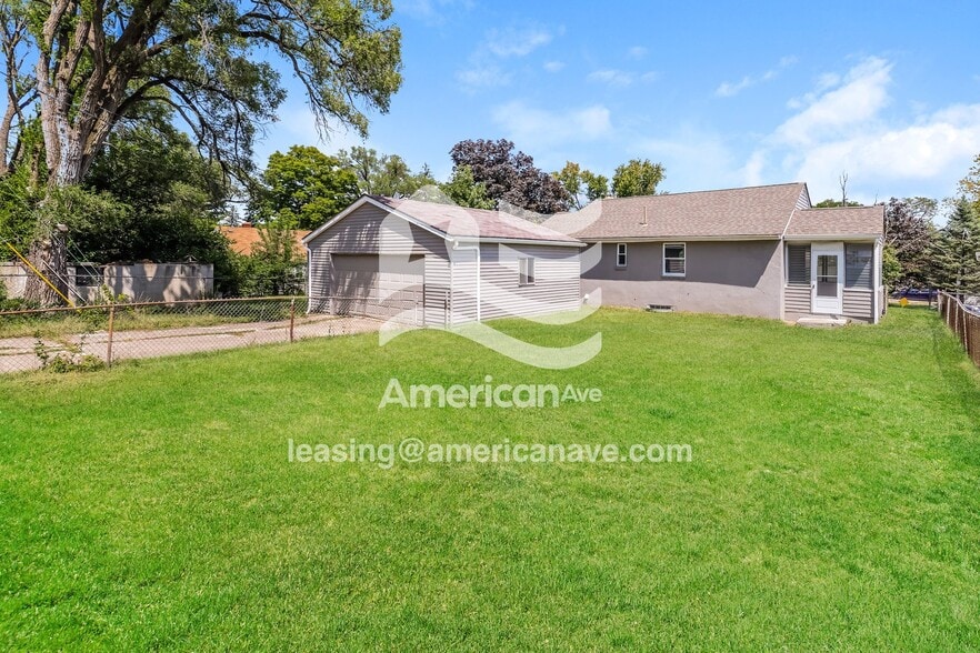 Building Photo - 515 Verona Rd