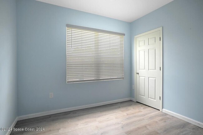 Building Photo - 1673 Talbott St