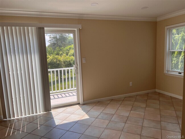 Building Photo - 110 2nd St