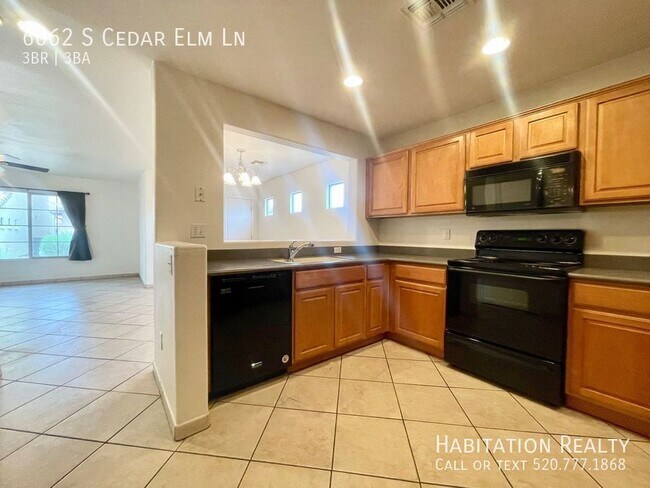 Building Photo - 6062 S Cedar Elm Ln