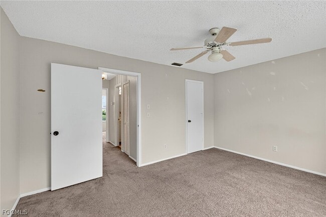 Building Photo - 4641 SW Santa Barbara Pl