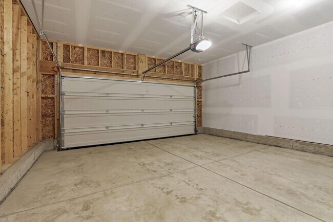 Building Photo - 3832 Old Glory Lp