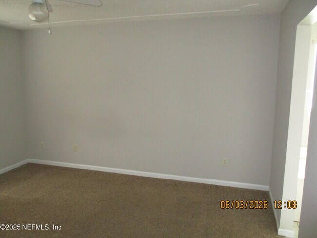 Building Photo - 3285 Avalon Dr
