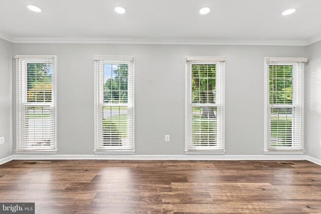 Building Photo - 11414 Bronzedale Dr