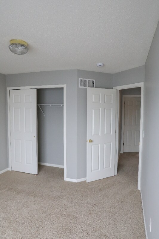 Building Photo - 8017 Stratford Cir S