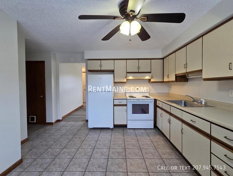 Building Photo - 2 Hartley St