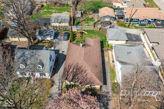 Building Photo - 1420 Kessler Blvd E Dr