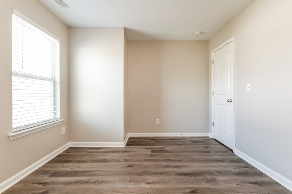 Building Photo - 576 Grenier Terrace NE