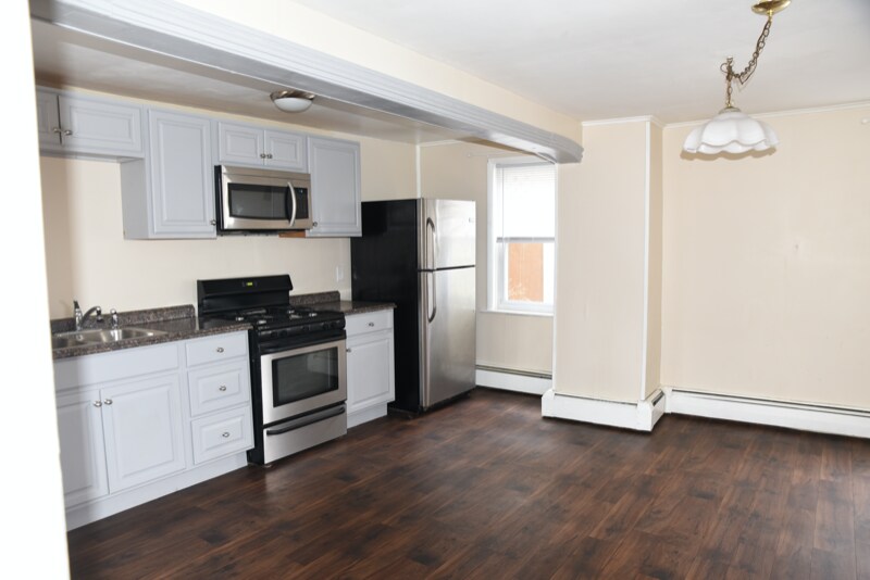 Building Photo - 2208 Lehigh St