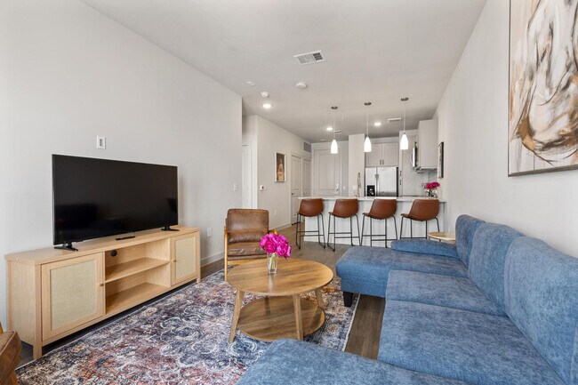 Building Photo - 5820 1/2 Cameron Road-SI FL4-ID1303398P