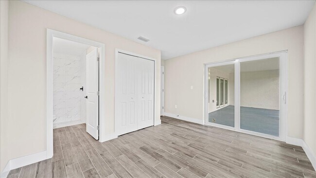 Building Photo - 2321 NW 30th Terrace