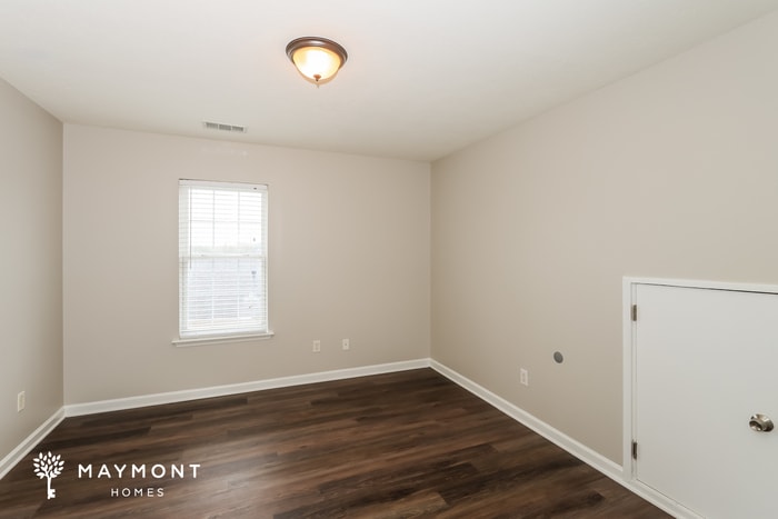 Building Photo - 818 Prairie Ln