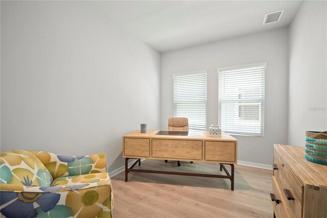 Building Photo - 5636 Silver Sun Dr