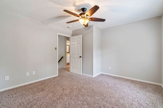 Building Photo - 31 N Duskwood Pl