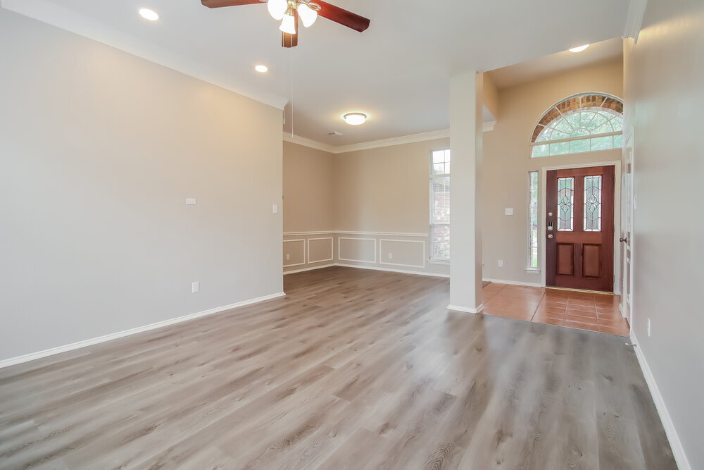 Building Photo - 204 Green Cedar Dr