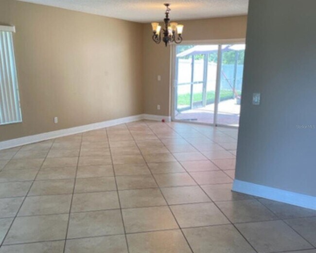 Building Photo - 3028 Stillwater Dr