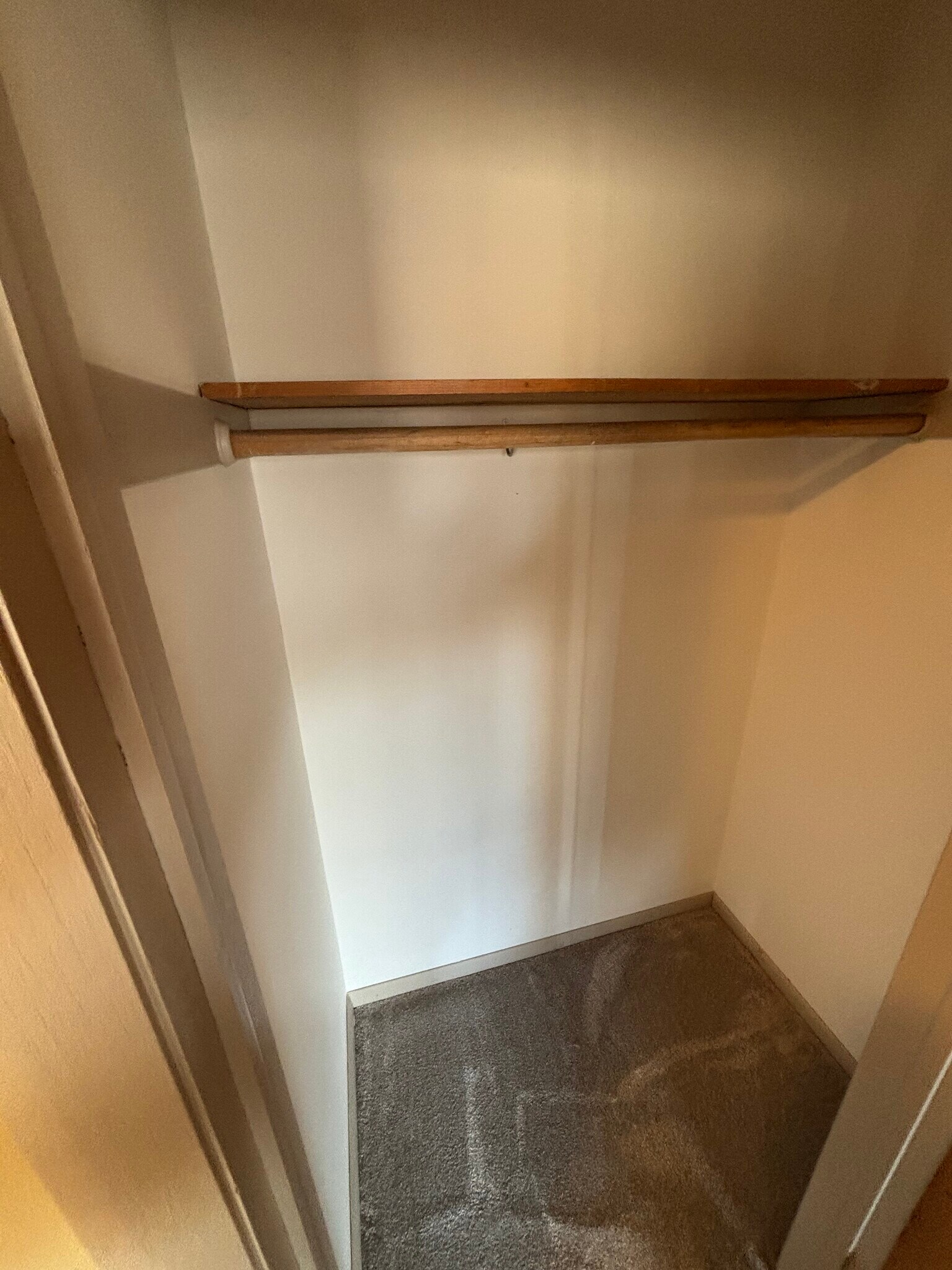 Building Photo - 224 Montana Ave