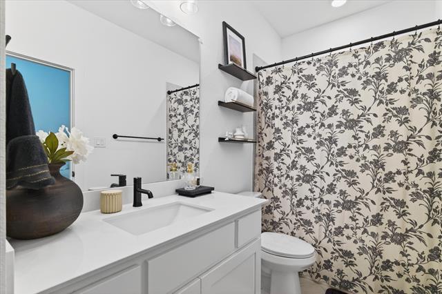 Building Photo - 3320 Crescent Ln