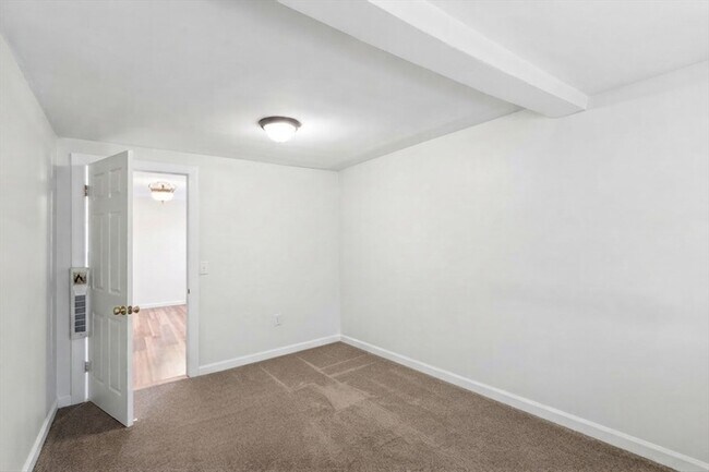 Building Photo - 27 Winthrop St