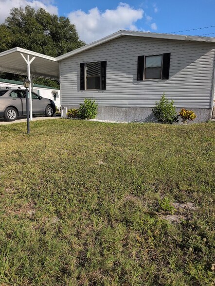 Building Photo - 165 Landing Dr