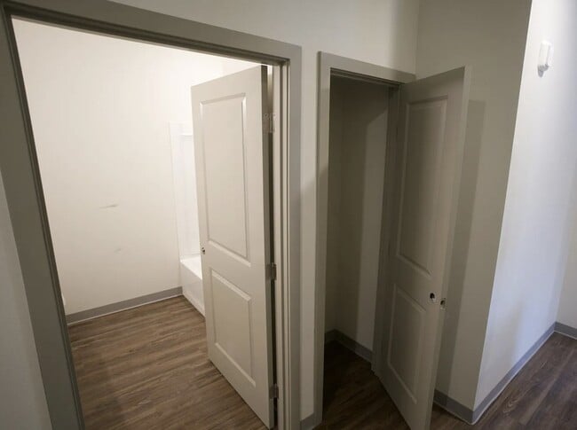 Building Photo - 10450 Methow Pl