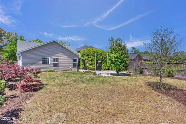 Building Photo - 3 Bed 2 Bath w/ a Bonus in Vineyard Plantation!