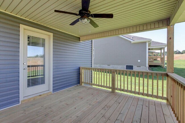 Building Photo - Brand New 3BR, 2.5BA Home!