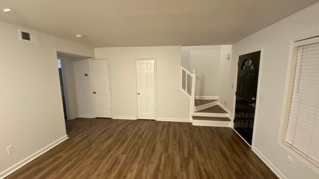 Living Room - 6025 Sand Wedge Cir NW