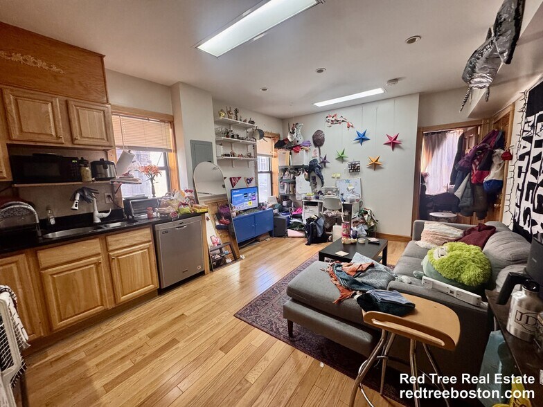 Building Photo - 11 Tabor Pl